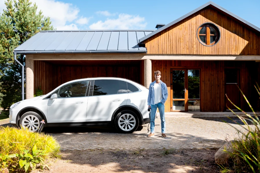 E-Auto mit eigenen Solarstrom laden